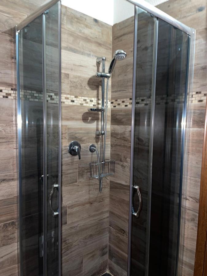 'La Buffa', Elegante Appartamento A Giaveno By Confirenthouse Ngoại thất bức ảnh